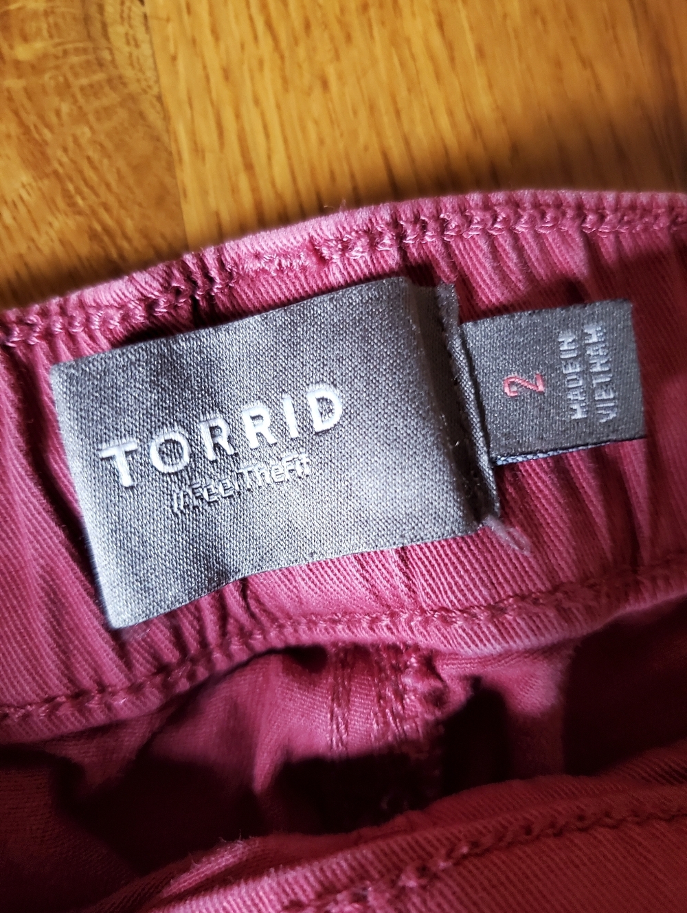 Torrid Drawstring Shorts. Size 2. - Picture 3 of 6